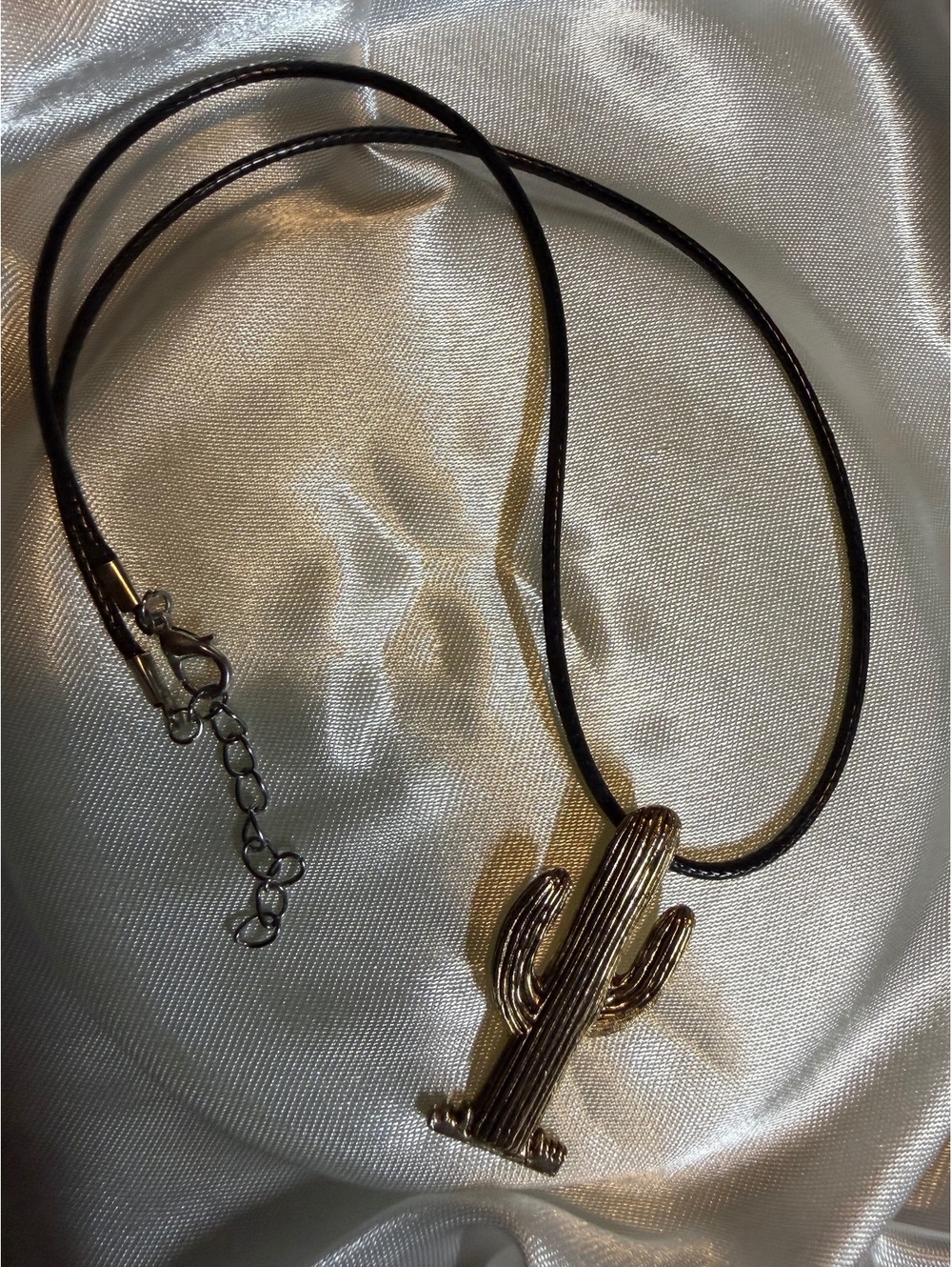 Cactus pendant necklace